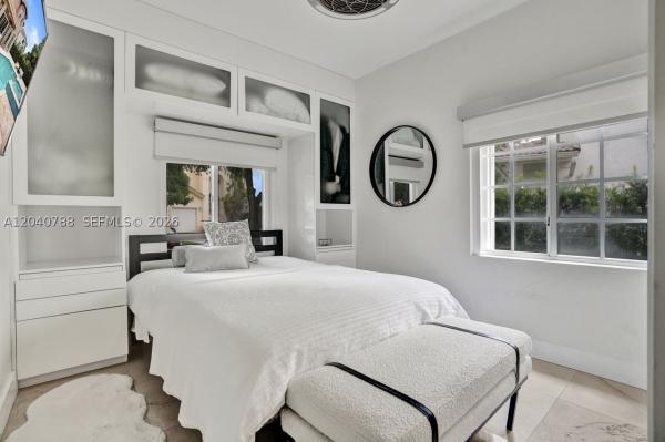 St Croix At Doral Isles, 10762 NW 71st St, Doral, Florida 33178, image 2