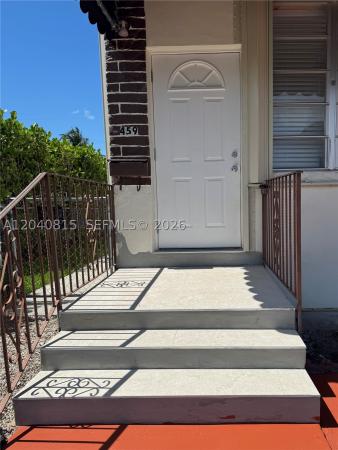 East Hialeah, 459 SE 3rd St, Hialeah, Florida 33010, image 1