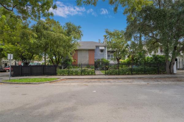Lawrence Estates Land, 405 SW 11th Ave, Miami, Florida 33130, image 2