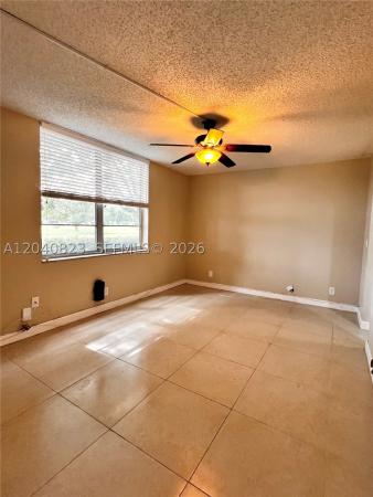 Lagoon Place, 9235 Lagoon Pl #109, Davie, Florida 33324, image 2