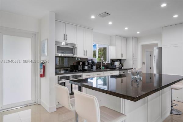 2531 NE 209th Ter, Aventura, Florida 33180, image 3