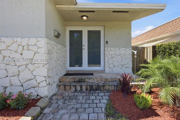Hollywood Lakes, 816 Johnson St, Hollywood, Florida 33019, image 1