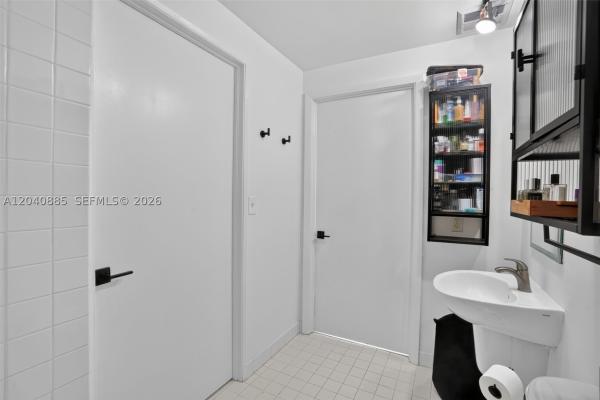 Neo Lofts, 10 SW South River Dr #1005, Miami, Florida 33130, image 1