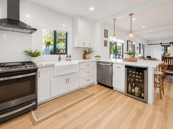 East Shenandoah, 375 SW 32nd Rd, Miami, Florida 33129, image 3