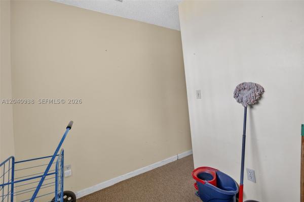 11405 SW 32nd St, Unincorporated Dade County, Florida 33165, image 3