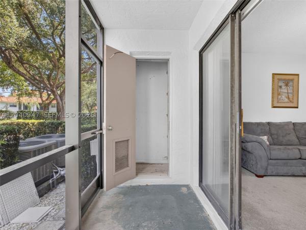 Waterside Village, 15718 E Waterside Cir #105, Sunrise, Florida 33326, image 2