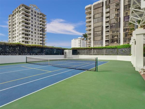 Akoya, 6365 Collins Ave #2407, Miami Beach, Florida 33141, image 2