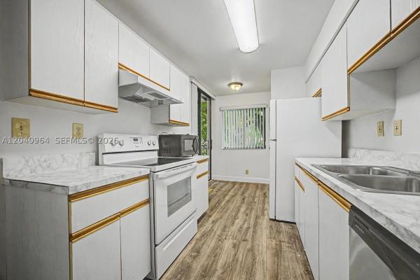 Celebration Point, 15575 Miami Lakeway N #206-14, Miami Lakes, Florida 33014, image 3