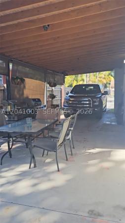 570 NW 97th St, Unincorporated Dade County, Florida 33150, image 1