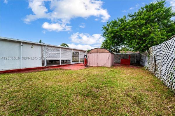 11941 SW 4th St, Unincorporated Dade County, Florida 33184, image 2