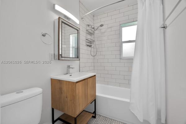Granada, 829 Medina Ave, Coral Gables, Florida 33134, image 1