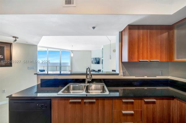 La Perla, 16699 Collins Ave #3309, Sunny Isles Beach, Florida 33160, image 1