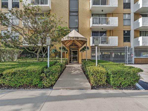 Keystone Towers, 2020 NE 135th St #601, North Miami, Florida 33181, image 3