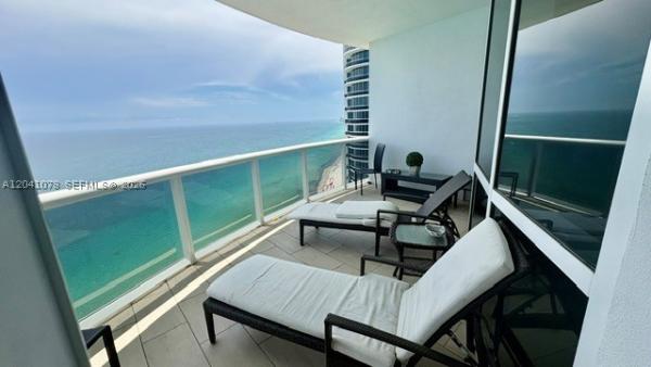 Trump Royale, 18201 E Collins Ave #5009, Sunny Isles Beach, Florida 33160, image 1
