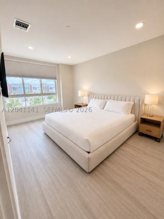 2505 NE 193rd St #4211, Unincorporated Dade County, Florida 33180, image 1