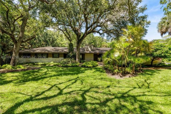 Snapper Creek Lakes, 9979 Fairchild Way, Coral Gables, Florida 33156, image 2