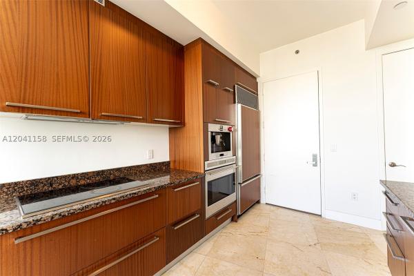 Tdr Tower 2, 15901 Collins Ave #2805, Sunny Isles Beach, Florida 33160, image 2