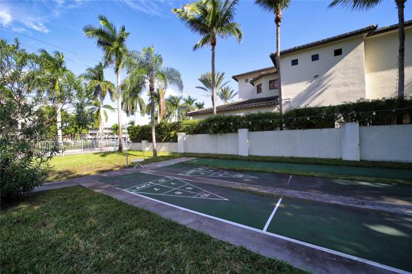 Casa Paradiso North, 541 Blue Heron Dr #205, Hallandale Beach, Florida 33009, image 1