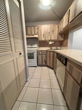 Pine Ridge North 2, 614 Sea Pine Way #C1, Greenacres, Florida 33415, image 2