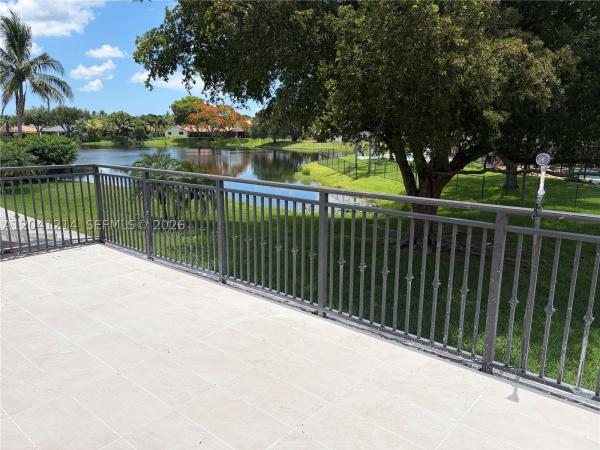 Falcon's Lea, 15010 E Falcons Lea Dr, Davie, Florida 33331, image 3