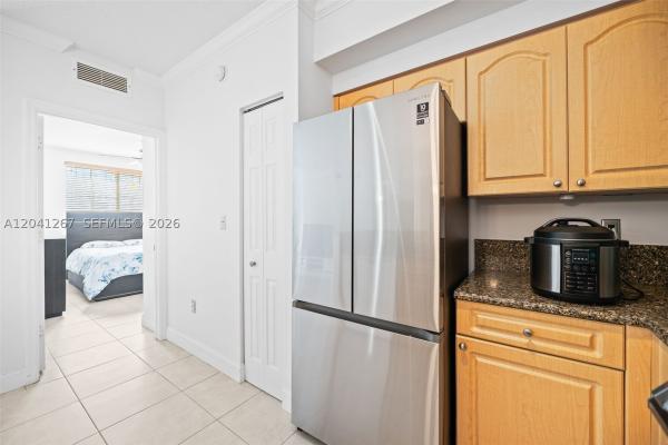 6861 SW 44th St #202, Unincorporated Dade County, Florida 33155, image 3