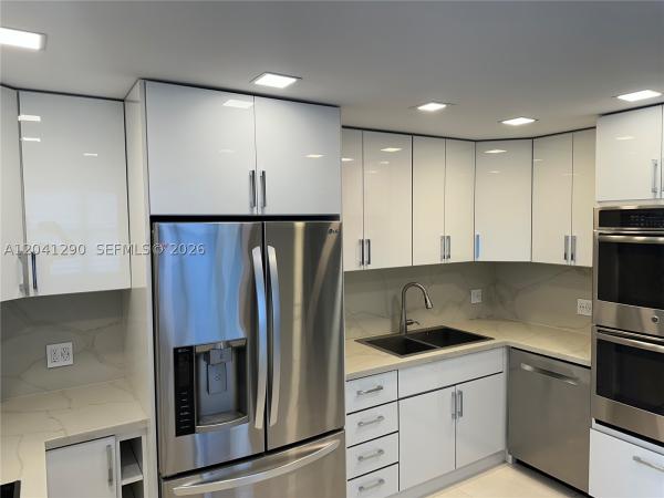 St Regis, 9500 W Bay Harbor Dr #6A, Bay Harbor Islands, Florida 33154, image 3