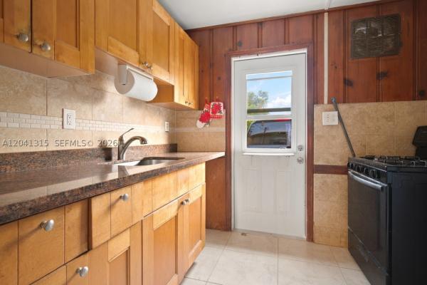 Hollywood Park, 2118 Coolidge St, Hollywood, Florida 33020, image 1