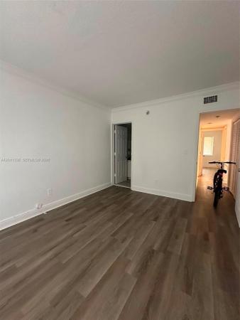 Olas Azules, 980 NE 170th St #214, North Miami Beach, Florida 33162, image 1