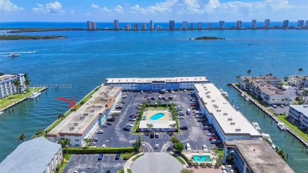 Shore Club, 111 Shore Ct #205, North Palm Beach, Florida 33408, image 1