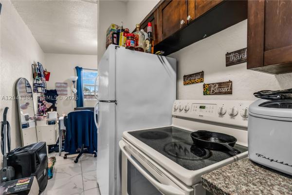 2910 NW 47th St, Unincorporated Dade County, Florida 33142, image 3