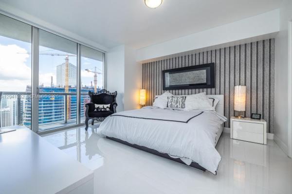 Icon Brickell Tower 1, 475 Brickell Ave #4715, Miami, Florida 33131, image 1