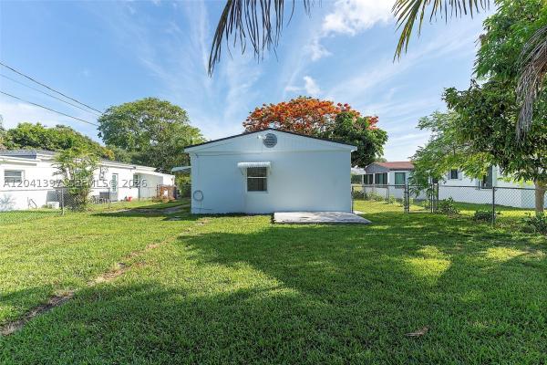 Fulford By The Sea, 2024 NE 174th St, North Miami Beach, Florida 33162, image 2