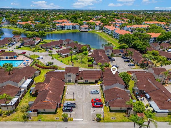 6233 NW 170th Ter, Unincorporated Dade County, Florida 33015, image 2