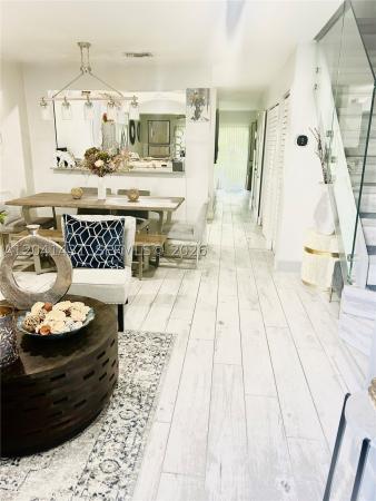 Oakwood On The Green, 9835 Riverside Dr #7-39, Coral Springs, Florida 33071, image 2