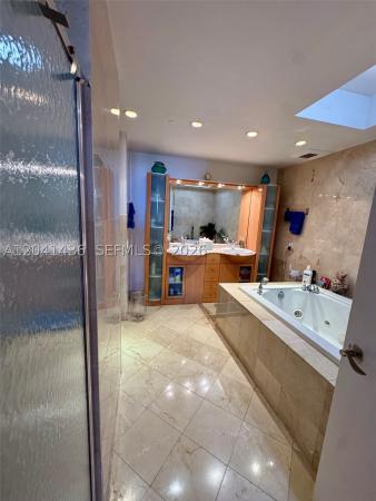 Marina Tower, 19500 Turnberry Way #15F, Aventura, Florida 33180, image 1