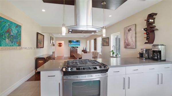 College Heights, 101 NE 110th St, Miami Shores, Florida 33161, image 2