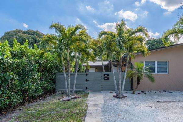 2470 NE 182nd Ter #1, North Miami Beach, Florida 33160, image 3