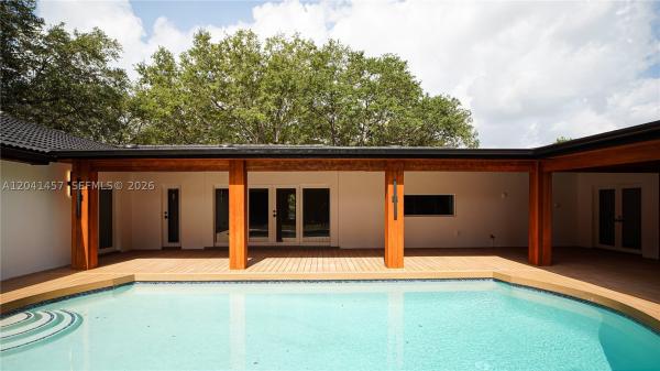 15321 SW 82nd Ave, Palmetto Bay, Florida 33157, image 2
