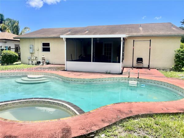 North Lauderdale Village, 326 SW 79th Way, North Lauderdale, Florida 33068, image 3