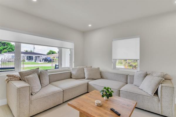 Ideal Homes, 241 W 48th St, Hialeah, Florida 33012, image 2