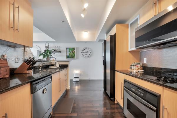 One Miami West, 325 S Biscayne Blvd #3921, Miami, Florida 33131, image 2