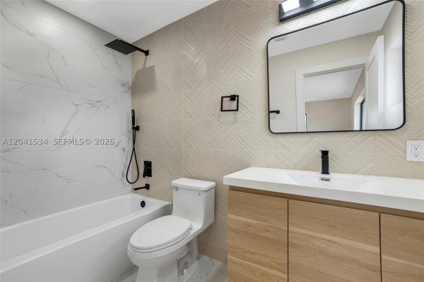 Coral Ridge Isles, 5718 NE 15th Ave, Fort Lauderdale, Florida 33334, image 2