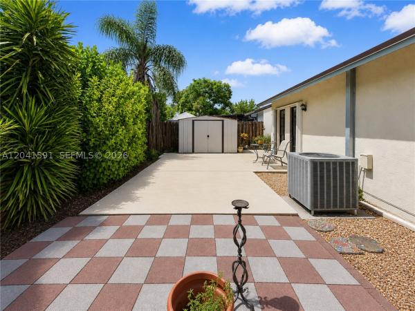 13341 SW 114th Pl, Unincorporated Dade County, Florida 33176, image 2