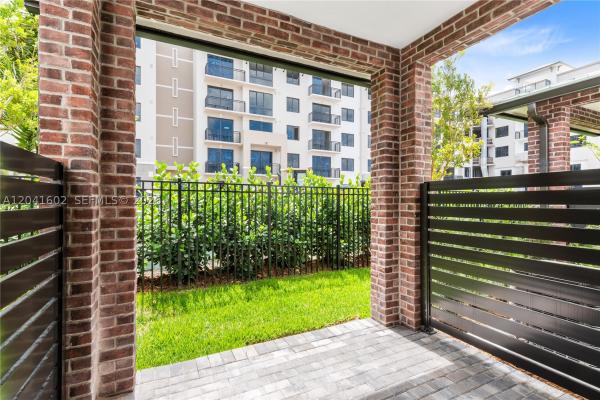 Emory Townhomes, 8344 NW 7th Ct, Plantation, Florida 33324, image 1