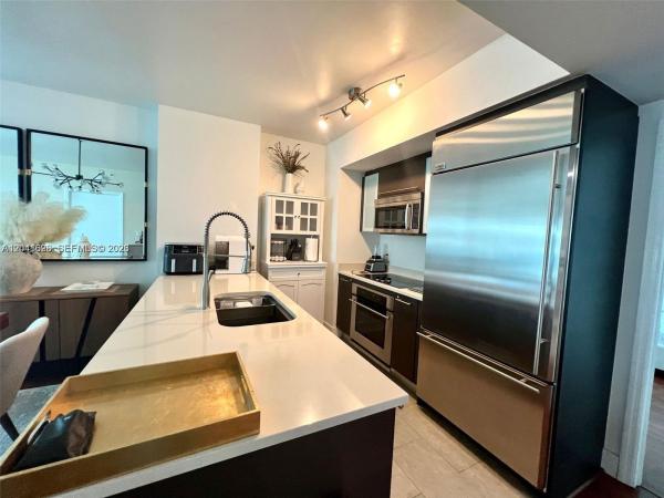 500 Brickell East, 500 Brickell Ave #1410, Miami, Florida 33131, image 1
