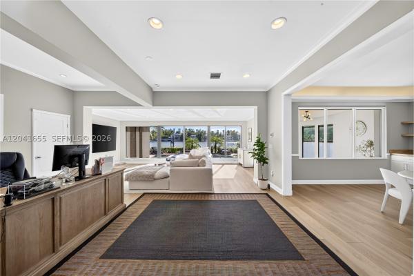 Di Lido Island, 460 W Dilido Dr, Miami Beach, Florida 33139, image 2