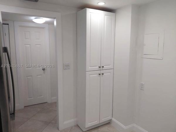 Arlen Beach, 5701 Collins Ave #619, Miami Beach, Florida 33140, image 2