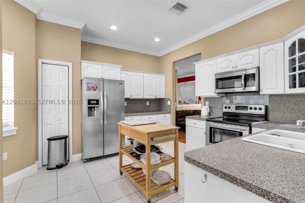 Saga Bay, 7950 SW 196th Ter, Cutler Bay, Florida 33189, image 3