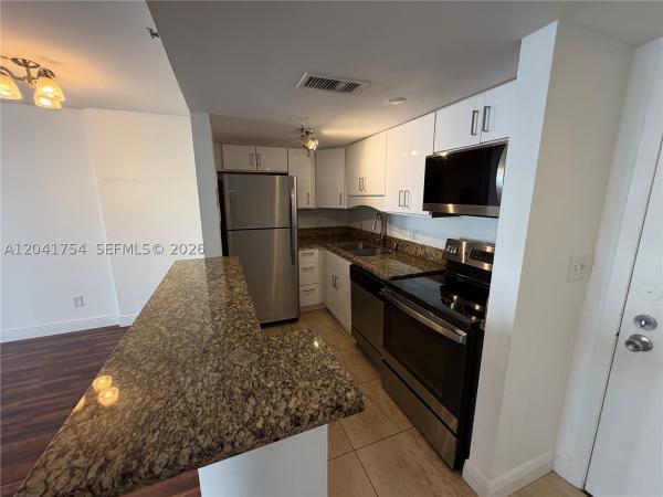 Isola, 770 Claughton Island Dr #707, Miami, Florida 33131, image 1