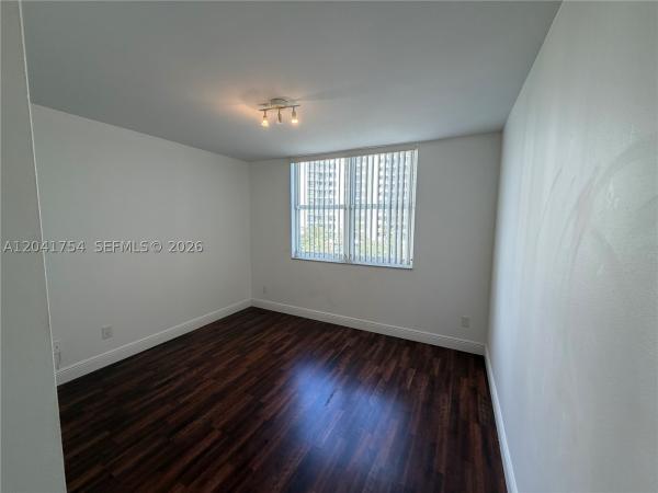 Isola, 770 Claughton Island Dr #707, Miami, Florida 33131, image 2